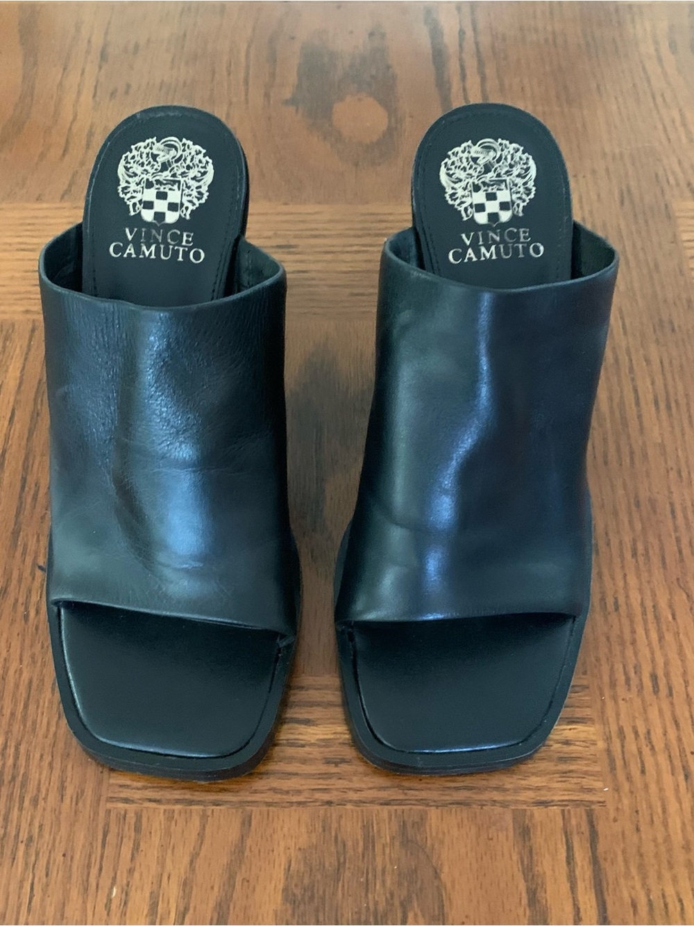 VINCE CAMUTO Open Toe Black Leather Slide Mules Sandals Heels size 6.5